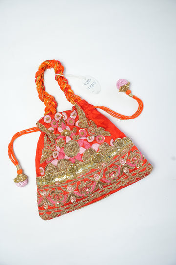 Adaa Potli